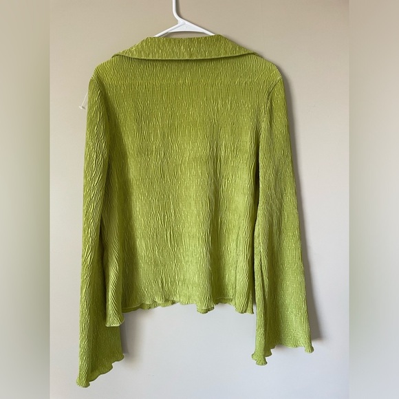 SHEIN Green button down Textured funky Blouse flarred sleeves size XL - Picture 4 of 8
